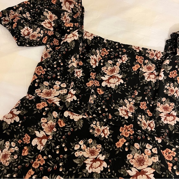 NWOT Abercrombie & Fitch Corset Seamed Mini Dress Black Floral Sz M - Picture 9 of 11